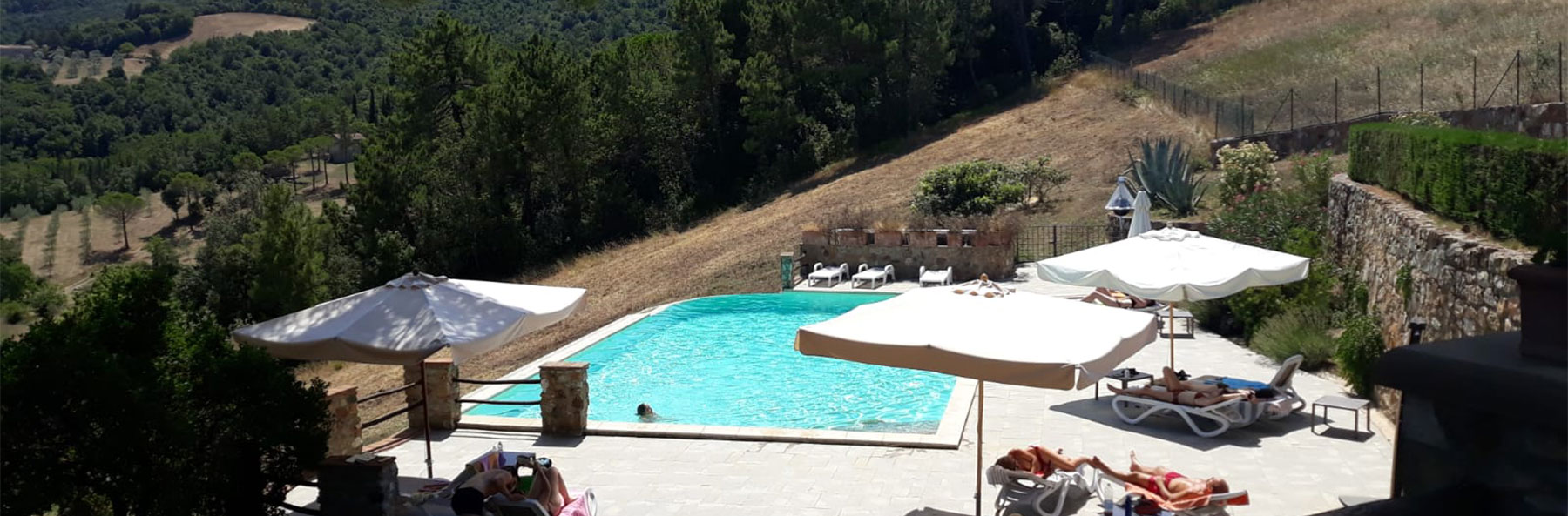 Slider de imagenes de la Piscina de Aialeccioni