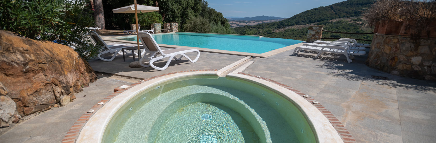 Slider de imagenes de la Piscina de Aialeccioni